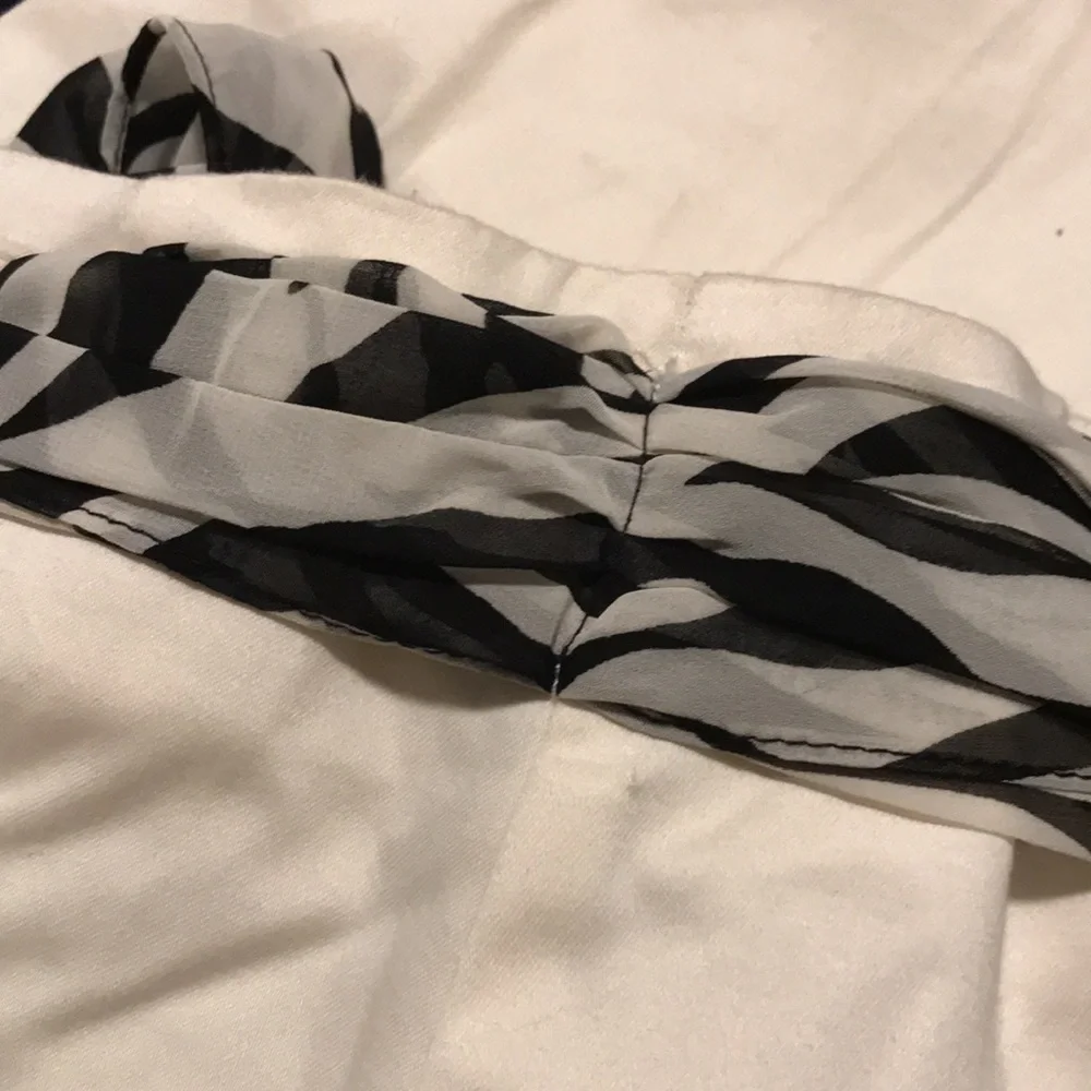 NWT New York & Company cream cuffed pants zebra patterned scarf belt Size 16 - Picture 7 of 9